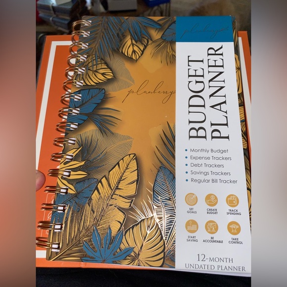 NWT NON-DATED BUDGET PLANNER - Picture 2 of 4